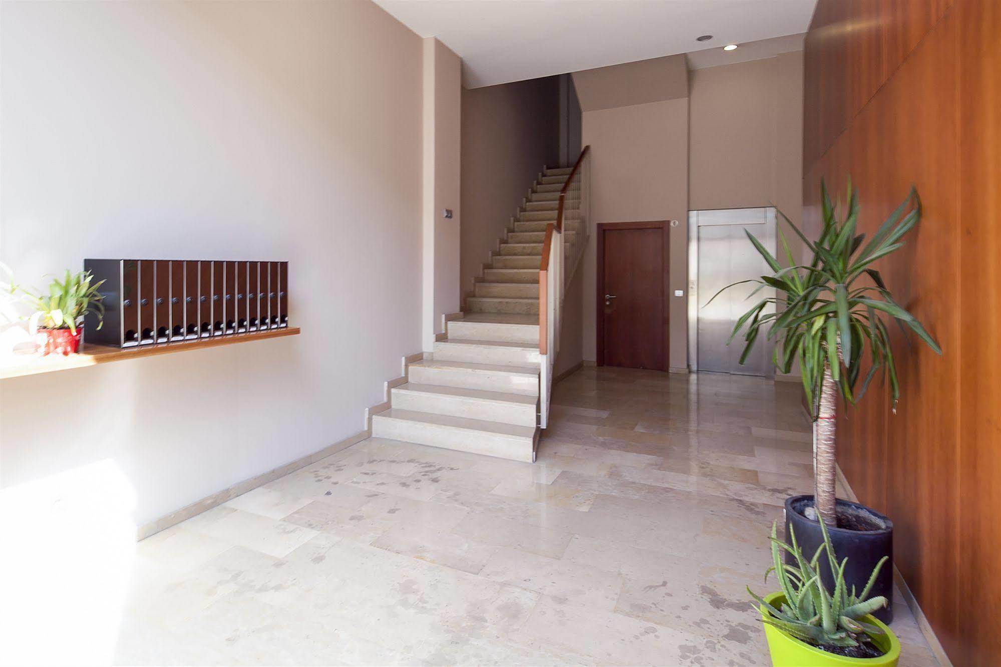 Inside Barcelona Apartments Mercat Eksteriør bilde